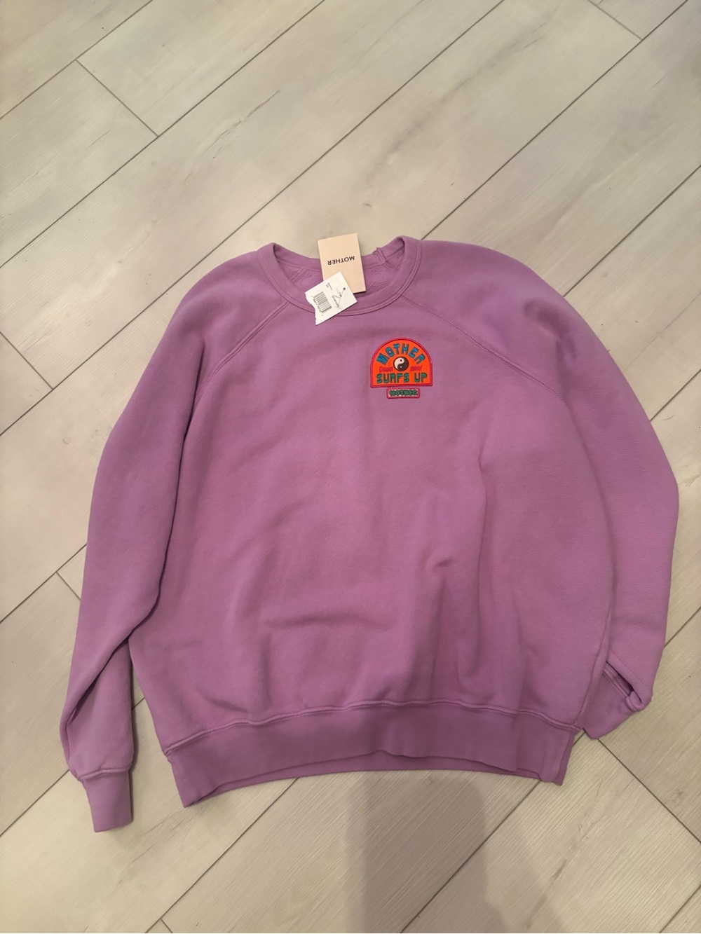 New with tags! MOTHER Lavender Crewneck with Surf Patch - Picture 7 of 10